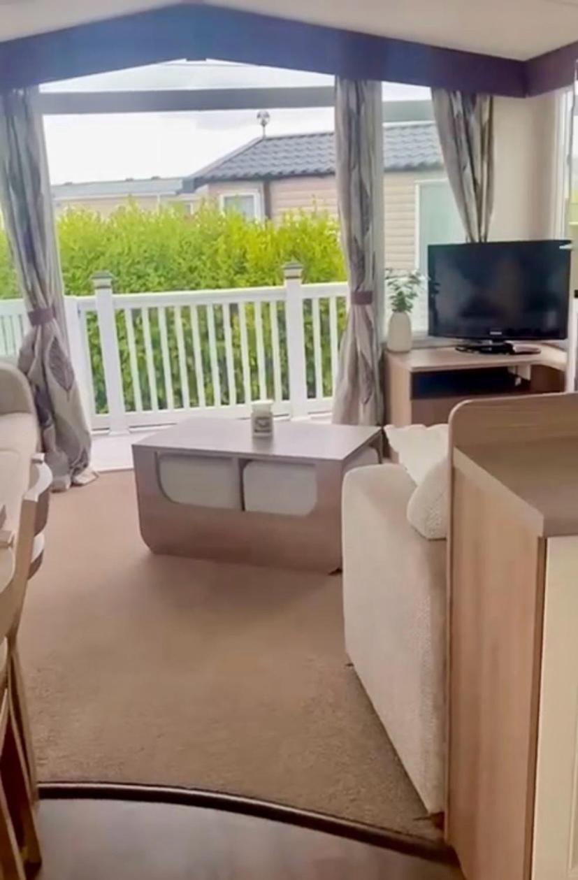 Caravan Church Farm Holiday Village Pagham Εξωτερικό φωτογραφία