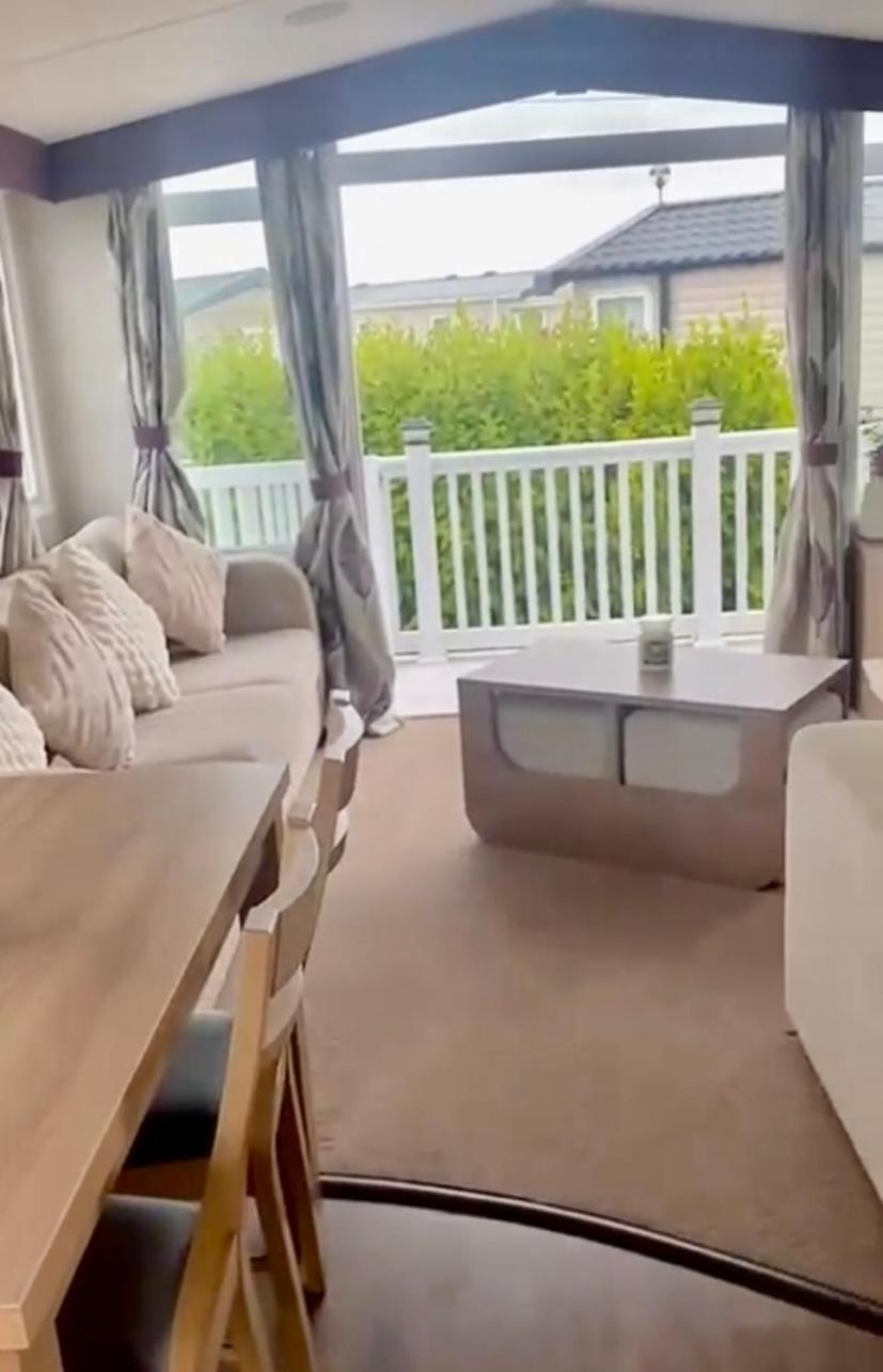 Caravan Church Farm Holiday Village Pagham Εξωτερικό φωτογραφία